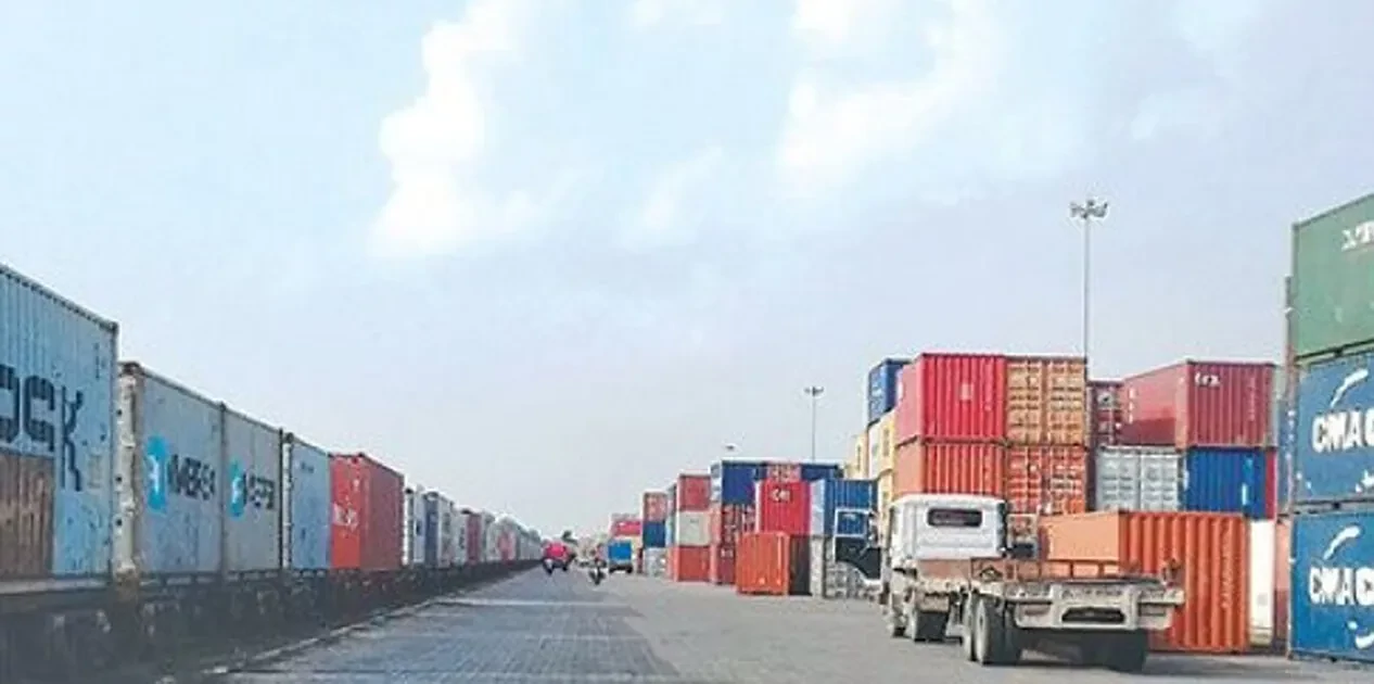 गत आवमा १८ खर्बको वस्तु आयात, निर्यातमा नयाँ रेकर्ड
