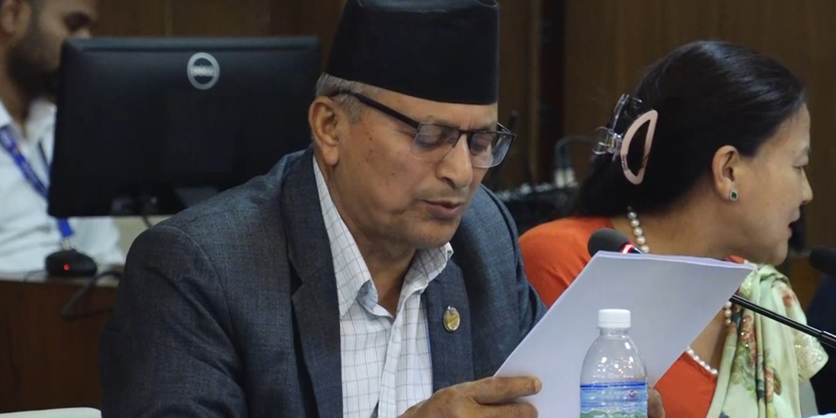करिब १५ लाख भूमिहीनलाई पुर्जा उपलब्ध गराउने सरकारको तयारी छ : मन्त्री अधिकारी
