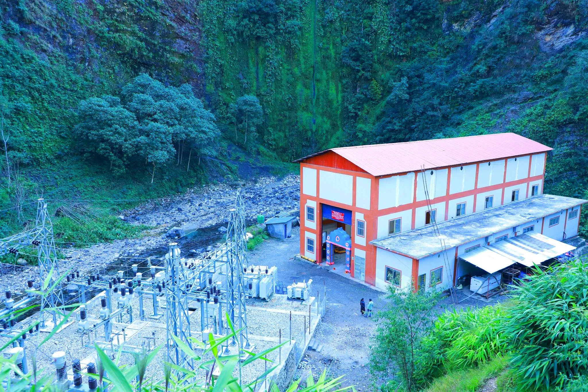 बागलुङको दरमखोला हाइड्रोपावरले व्यावसायिक उत्पादन थाल्दै जोडियो राष्ट्रिय प्रशारणमा