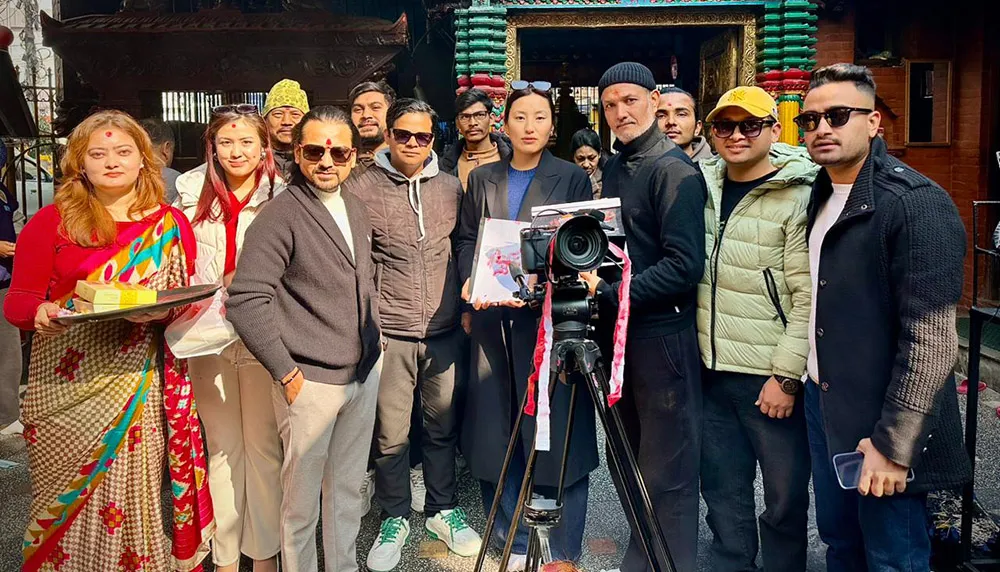 अर्पण थापाको निर्देशनमा बन्ने चलचित्र ‘फ्रेन्च किस’ घोषणासँगै शुभमुहूर्त