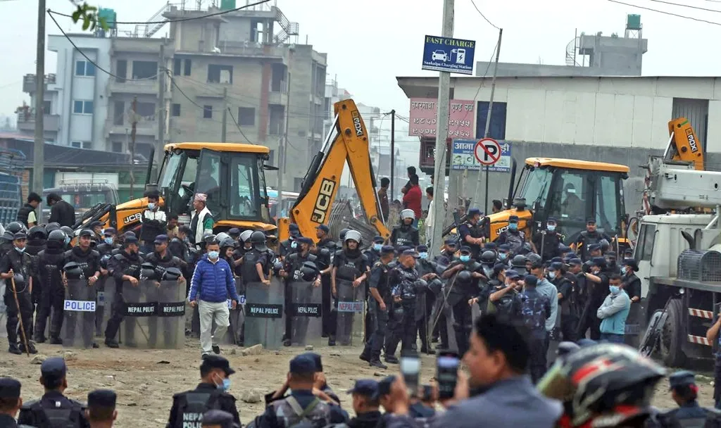 काठमाडौँमा २६७० घरटहरामा डोजर चल्यो, १५ हजार बढी मानिस विस्थापित