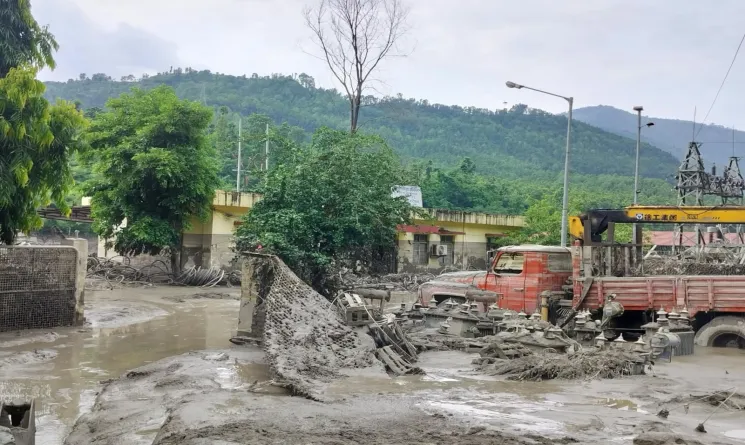 बाढी प्रभावित क्षेत्रमा विद्युत सुचारु गर्न प्राधिकरण सक्रियः नुवाकोट र धादिङका धेरै क्षेत्रमा बिजुली फर्कियो