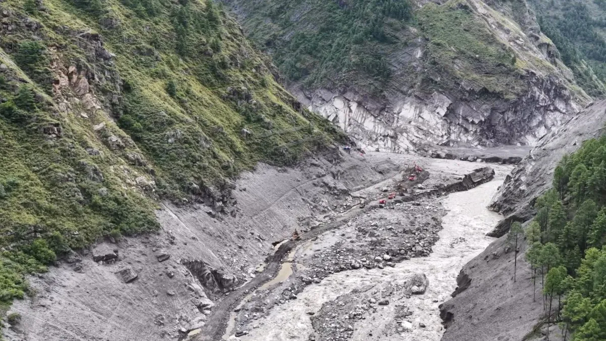 रसुवा बाढीबाट २३३ यातायात मजदुर बेपत्ता, ९ सय सवारी साधन क्षतिग्रस्त भएको महासंघको दाबी
